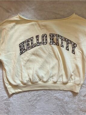Hello Kitty Pale Yellow Cropped Sweatshirt